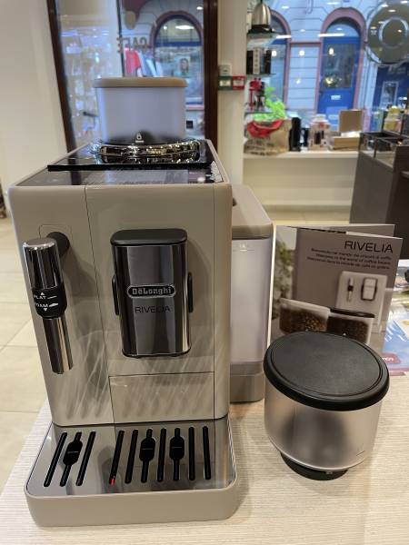 Achetez la machine à expresso broyeur à grains 